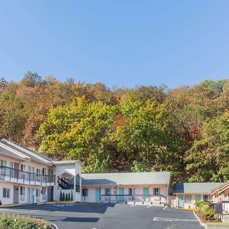 Howard Johnson By Wyndham Roseburg Exterior foto