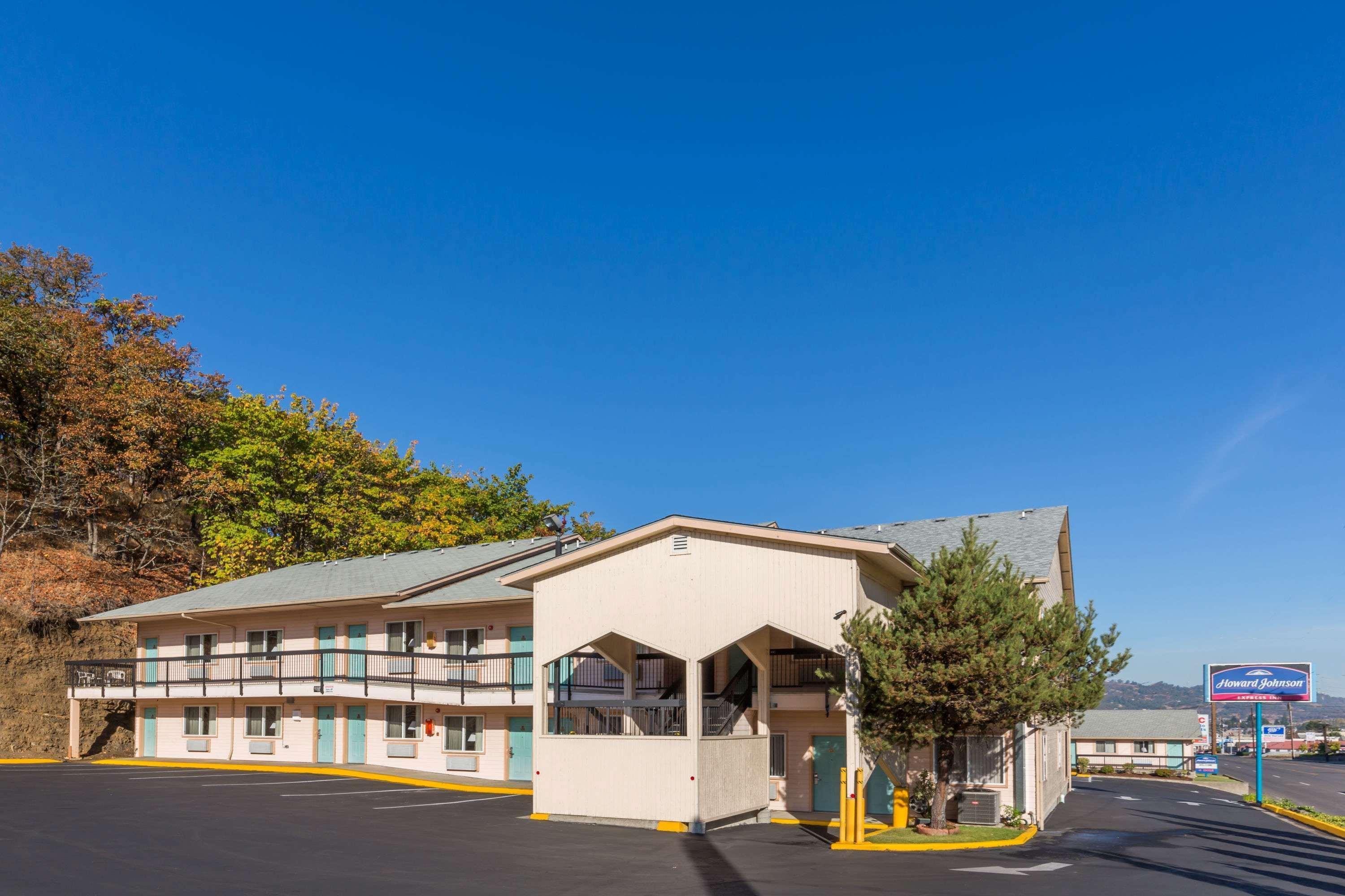 Howard Johnson By Wyndham Roseburg Exterior foto