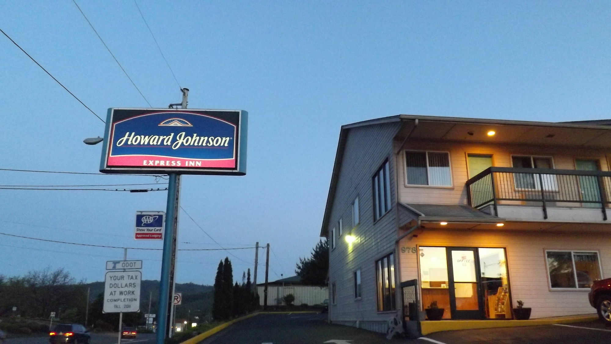 Howard Johnson By Wyndham Roseburg Hotel Exterior foto