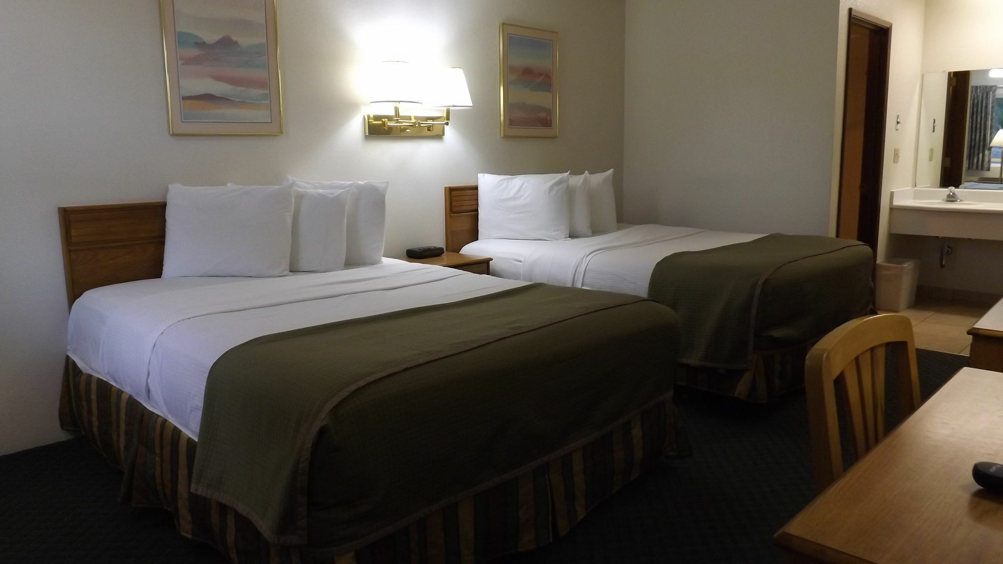 Howard Johnson By Wyndham Roseburg Exterior foto